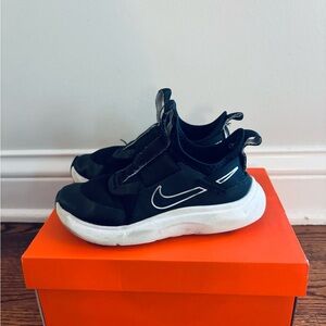 Nike toddler flex runner - size 12